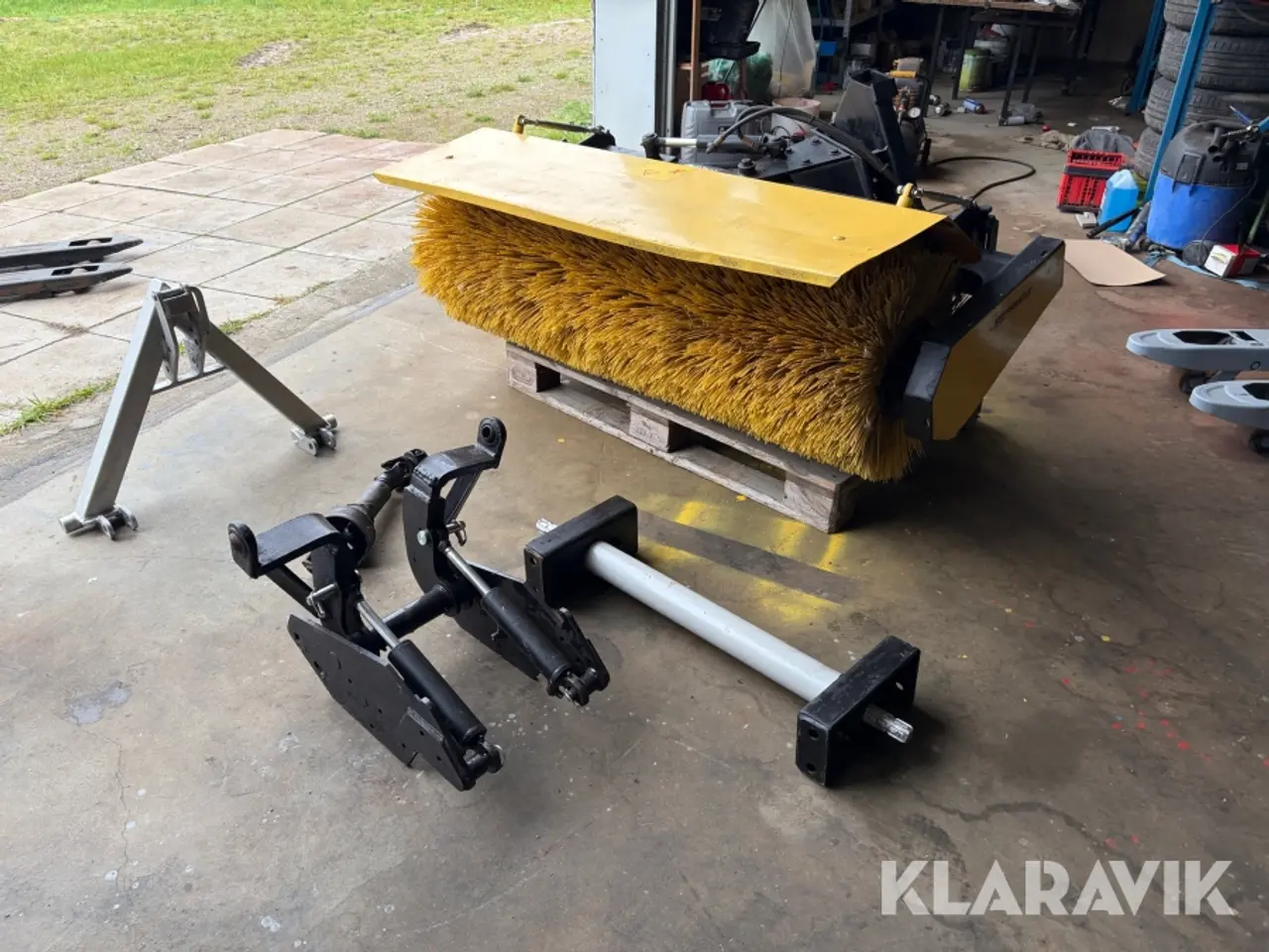 Billede 4 - Frontlift og kost Stensballe FF-1500