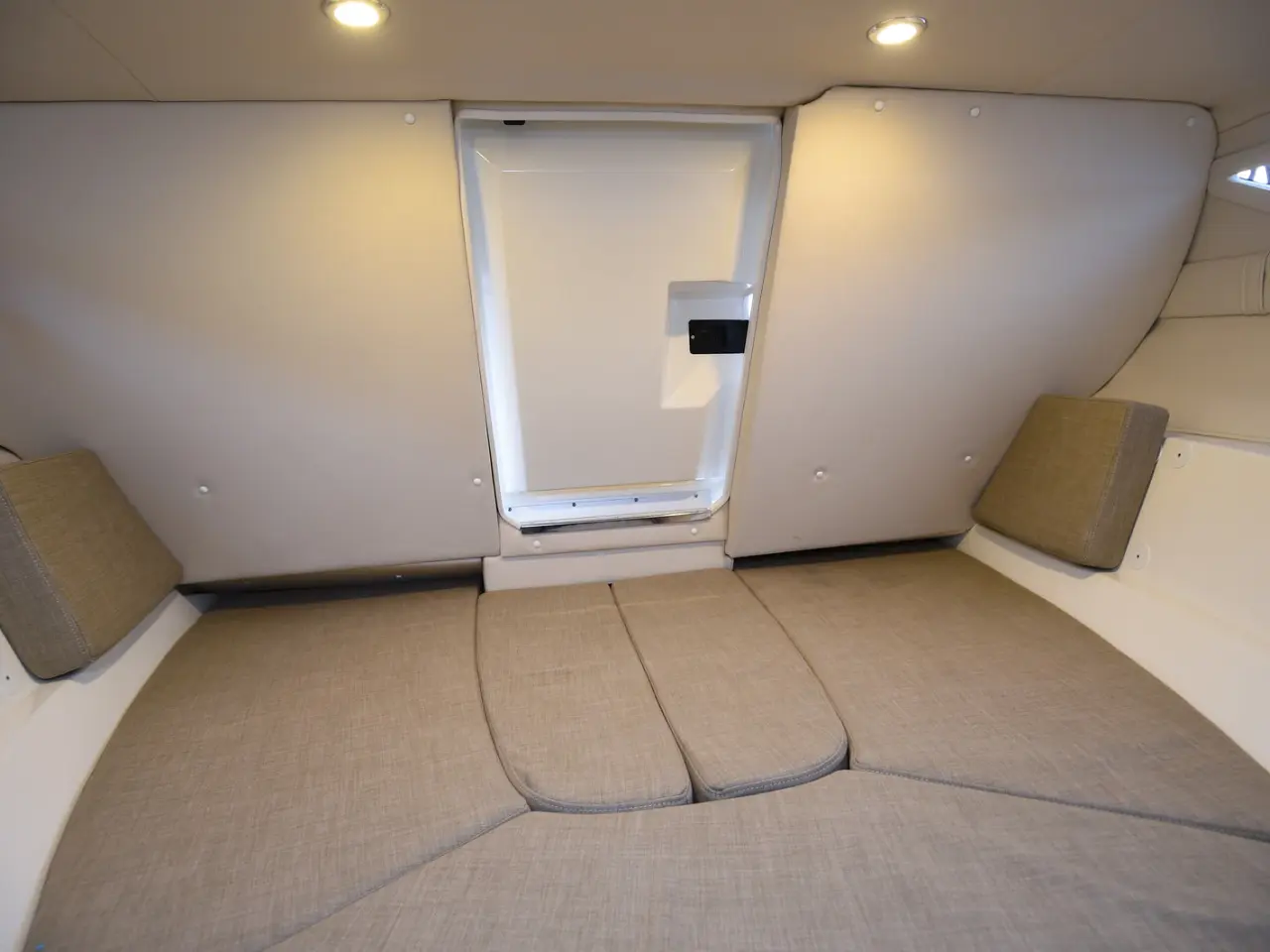 Billede 11 - Bayliner VR5 Cuddy med F150 Mercury-EFI XL 3,0L  - inkl. udstyr