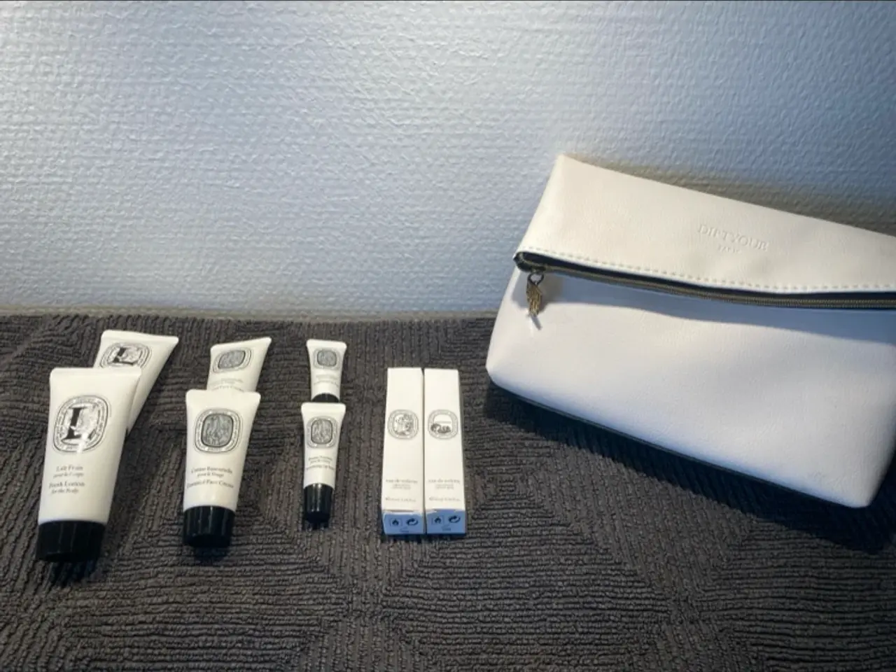 Billede 1 - DIPTYQUE Paris toilettaske med indhold