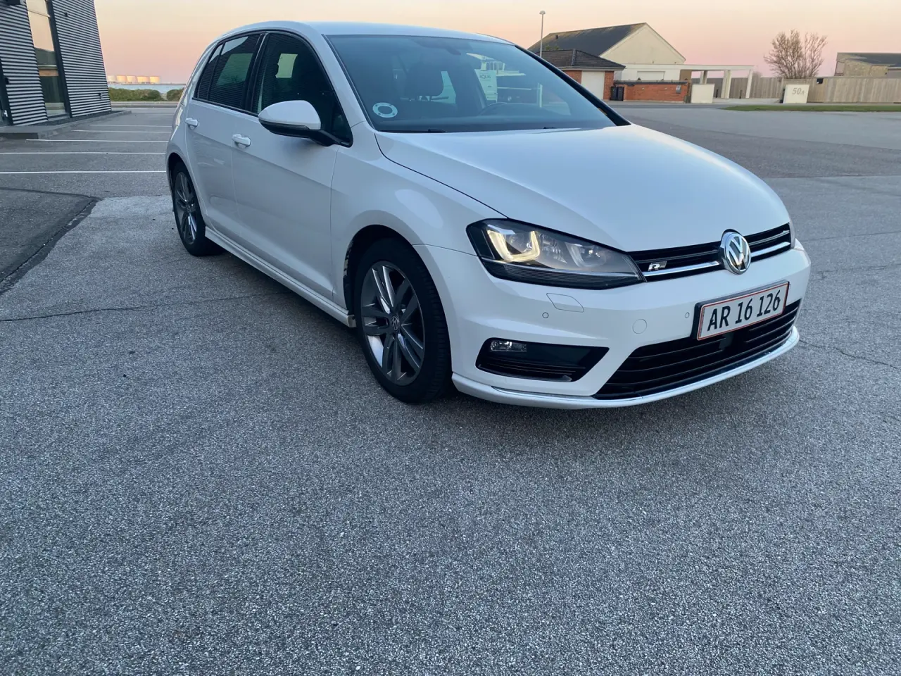 Billede 1 - Lækker Golf R-line med DSG sælges