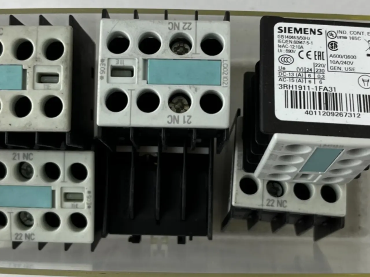 Billede 1 - 6x Siemens 3RH1911-1FA31 Auxiliary kontakt Block