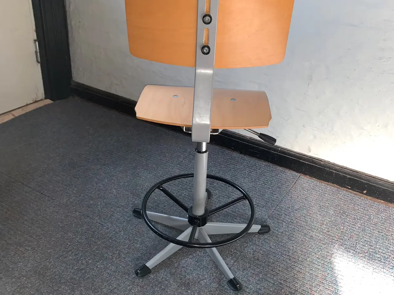 Billede 2 - Ergonomisk kvalitetsstol fra danske SIS Furniture.