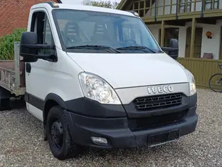 Iveco Daily 2,3 35S15 10,2m³ Van