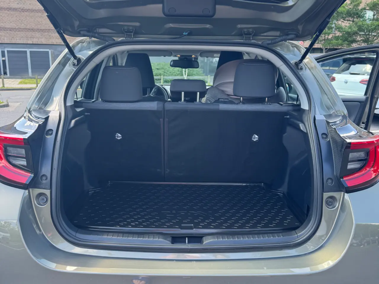 Billede 4 - Toyota Yaris 1,5 Hybrid Active Tech+ e-CVT