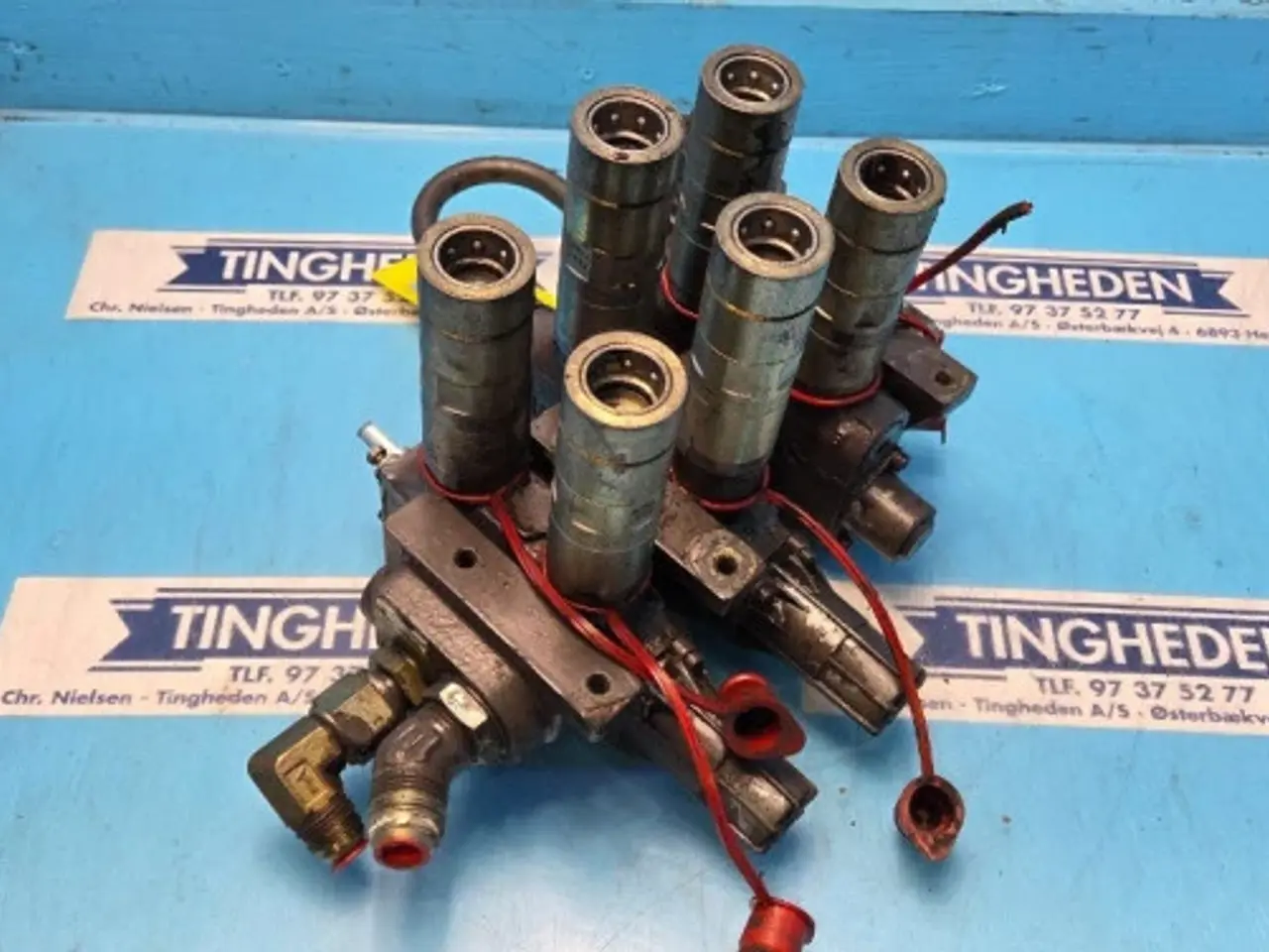 Billede 10 - Massey Ferguson 3060 Hydraulikventil 3582508M91