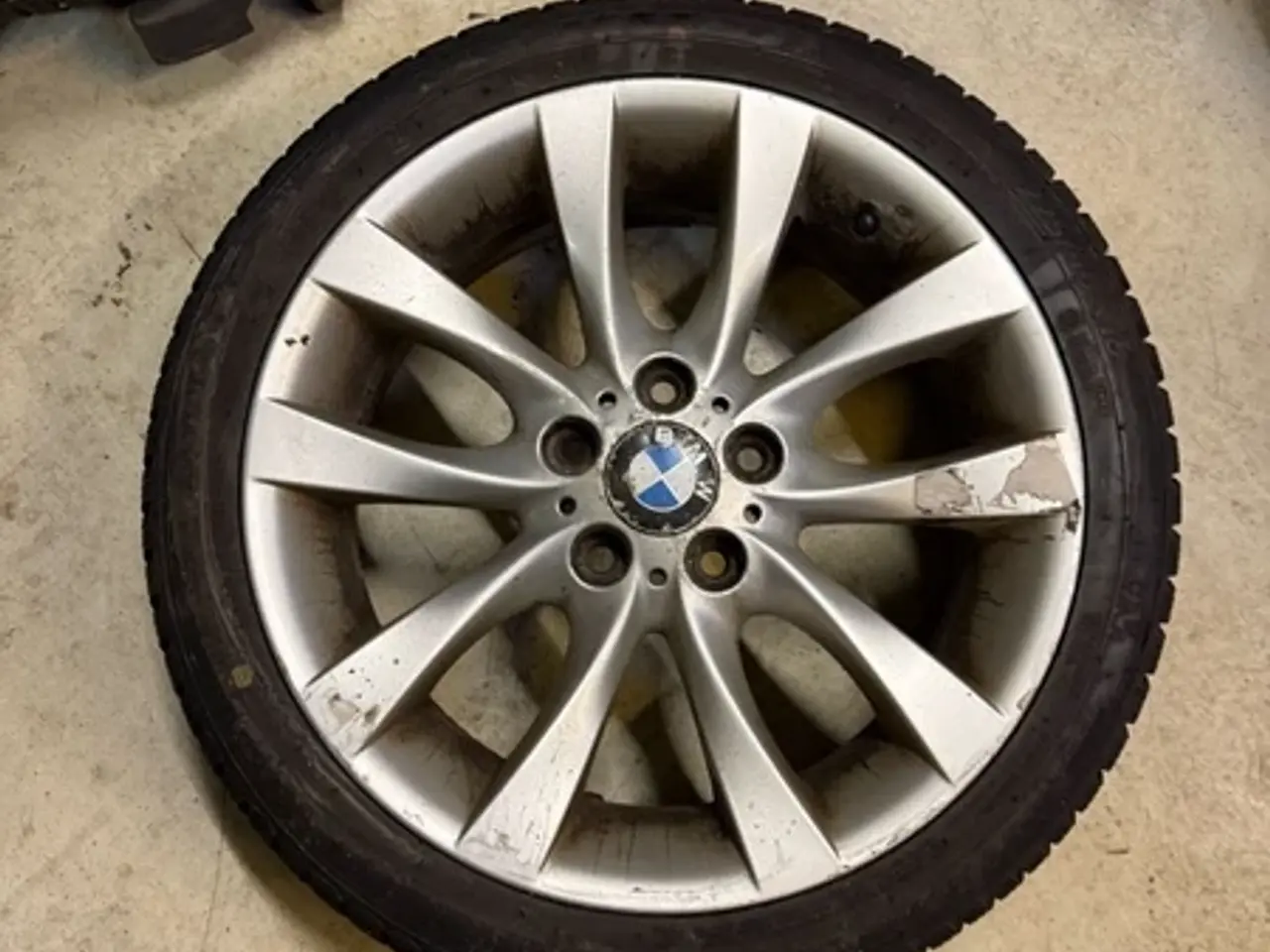 Billede 3 - bmw fælge med gode dæk