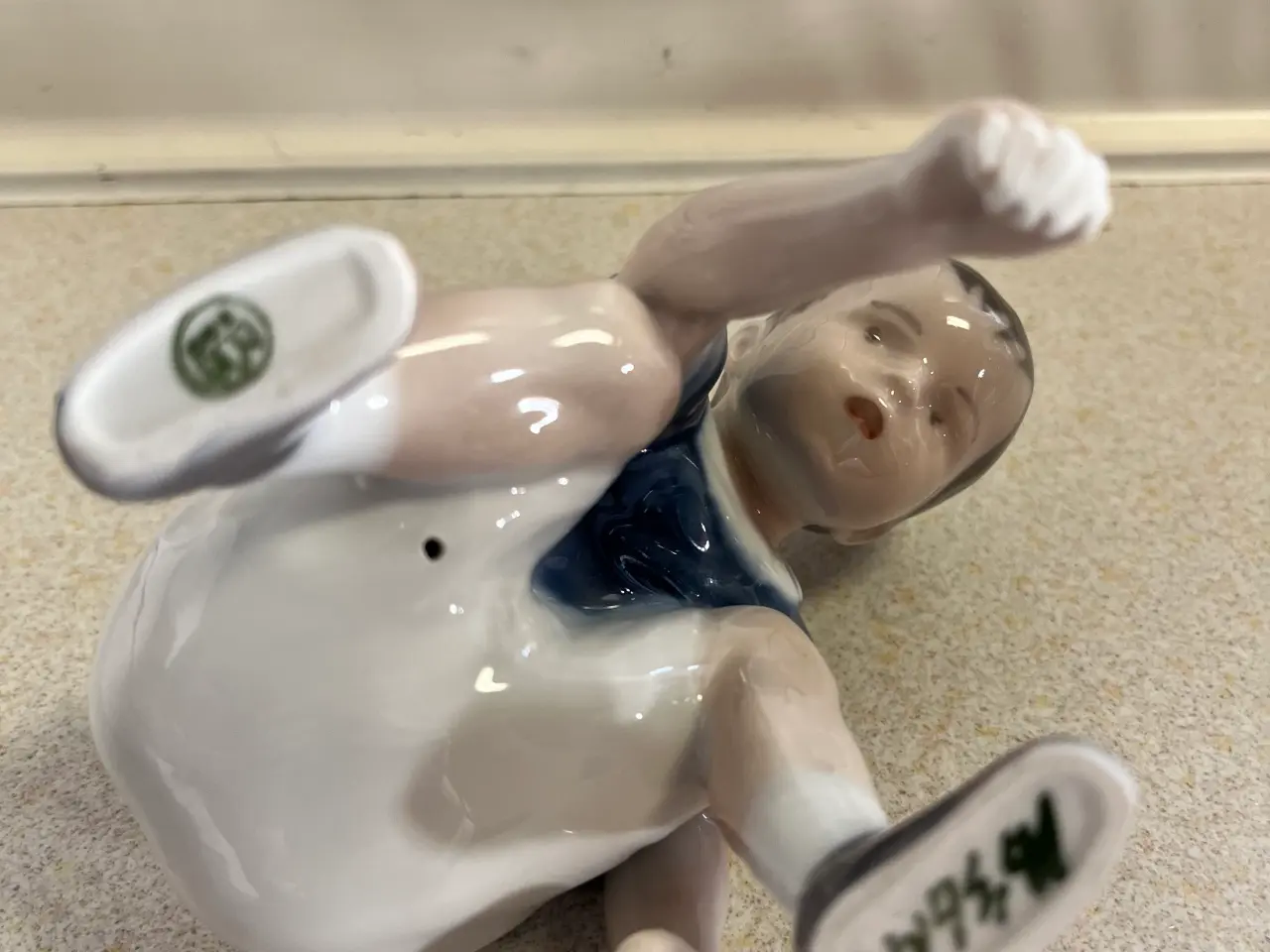 Billede 3 - Kongelig figur legende dreng