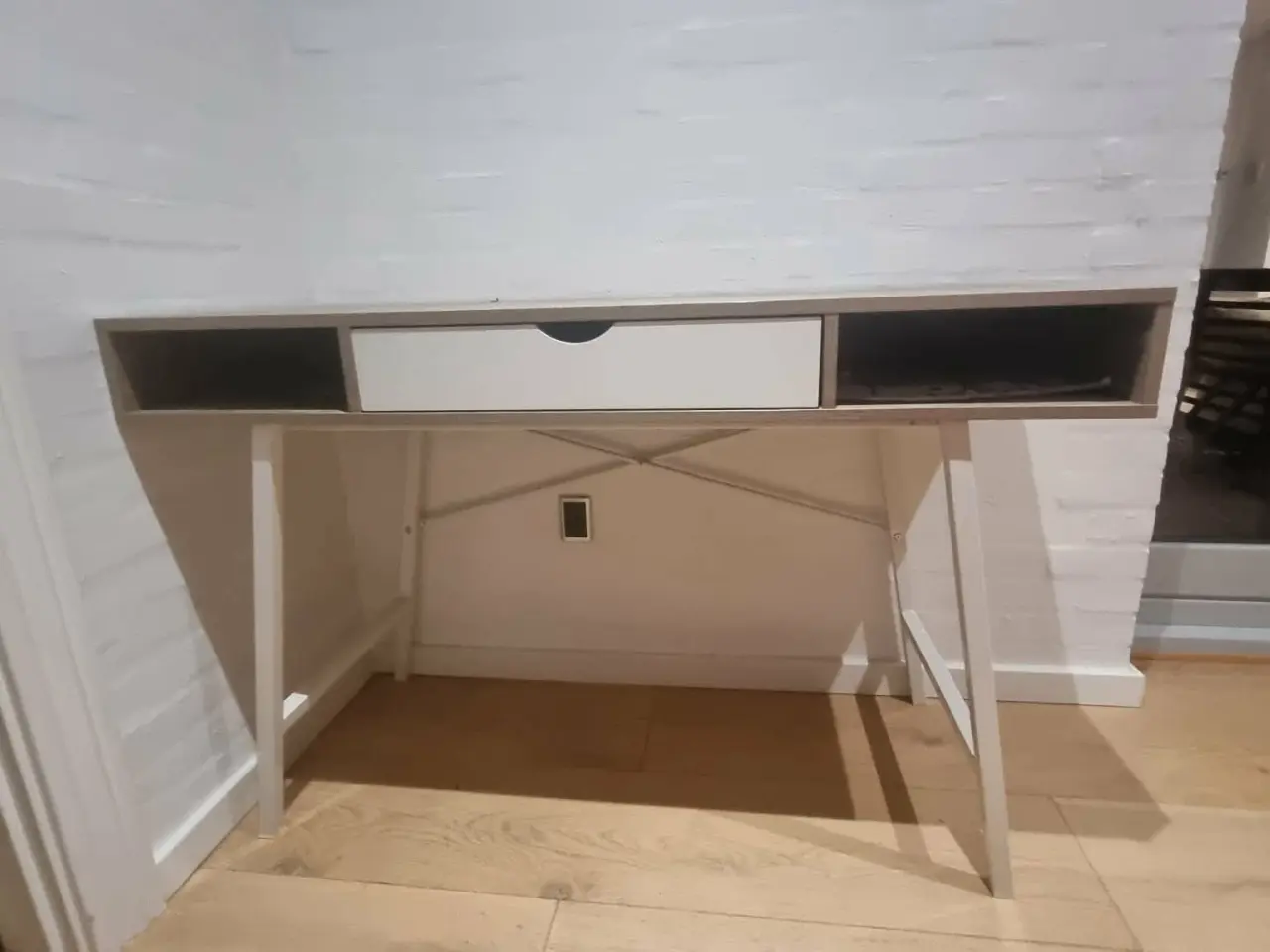 Billede 1 - Skrivebord