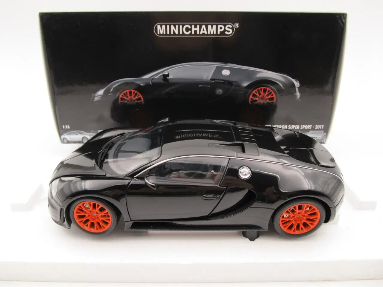 Billede 1 - 2011 Bugatti Veyron Super Sport 1:18 Minichamps