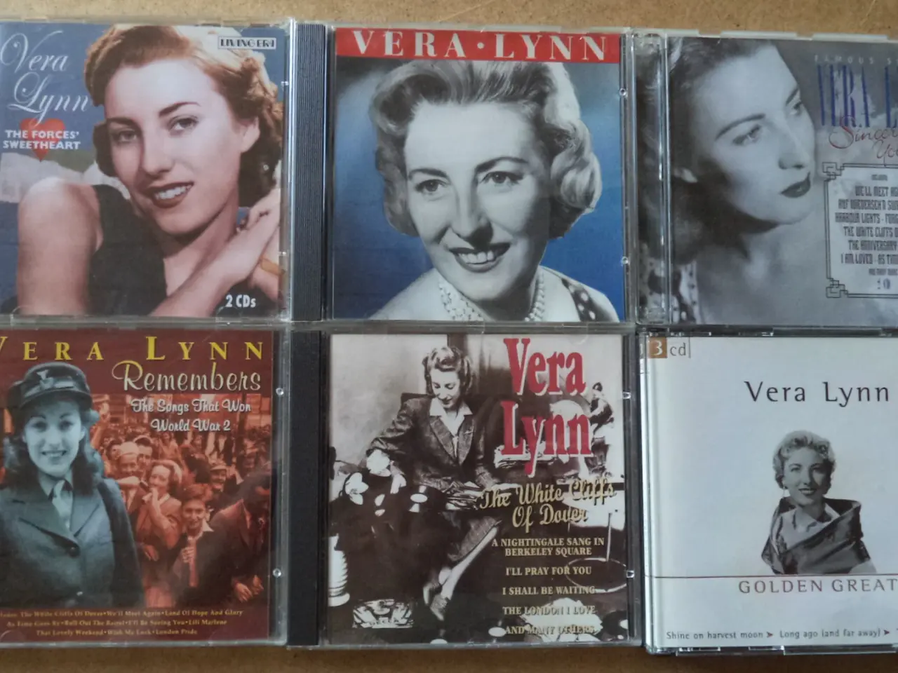 Billede 1 - .VERA  LYNN  CDer sælges stykvis                  