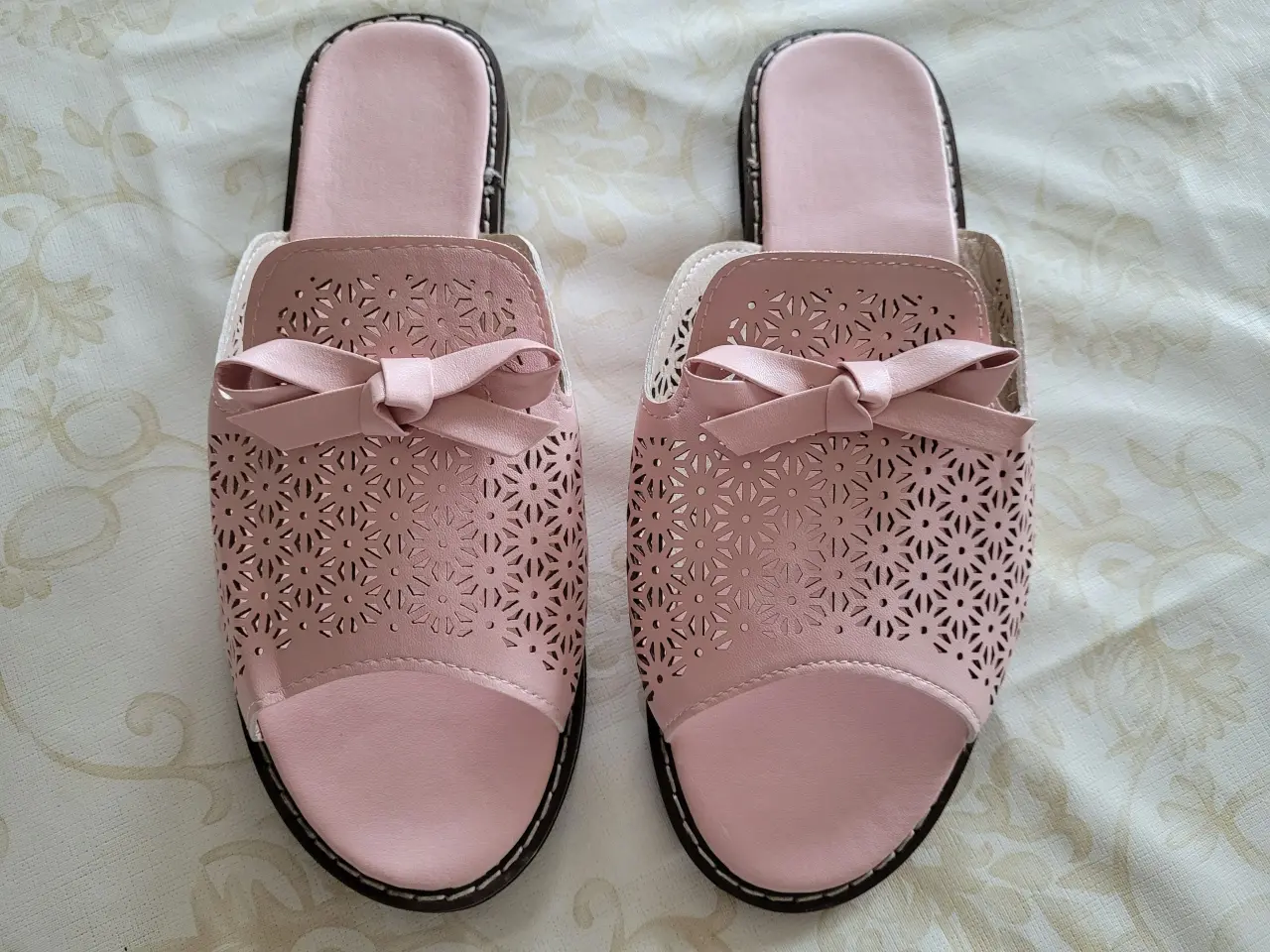 Billede 1 - Slippers helt nye
