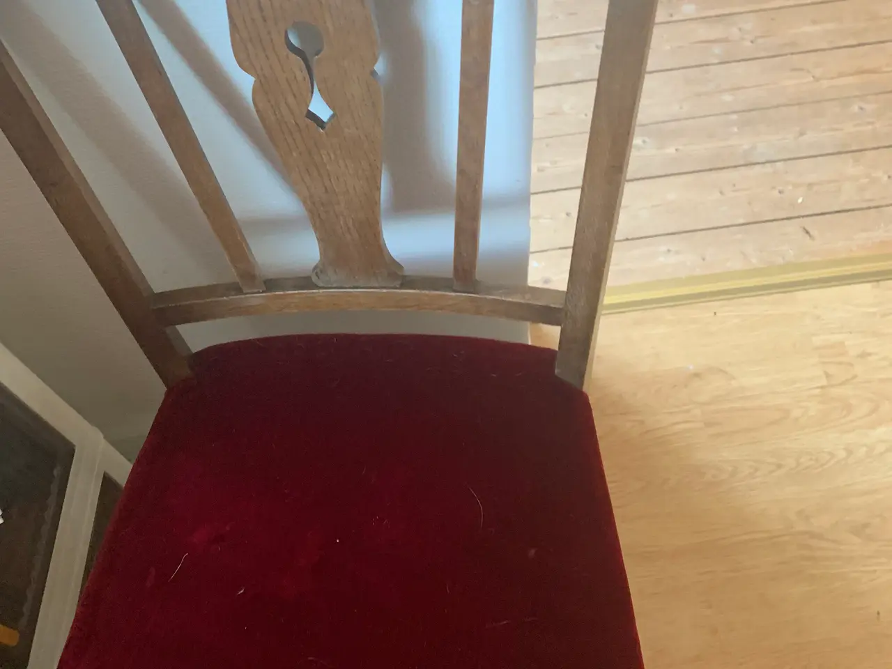 Billede 2 - Sofa, sofabord, spisebord og seng