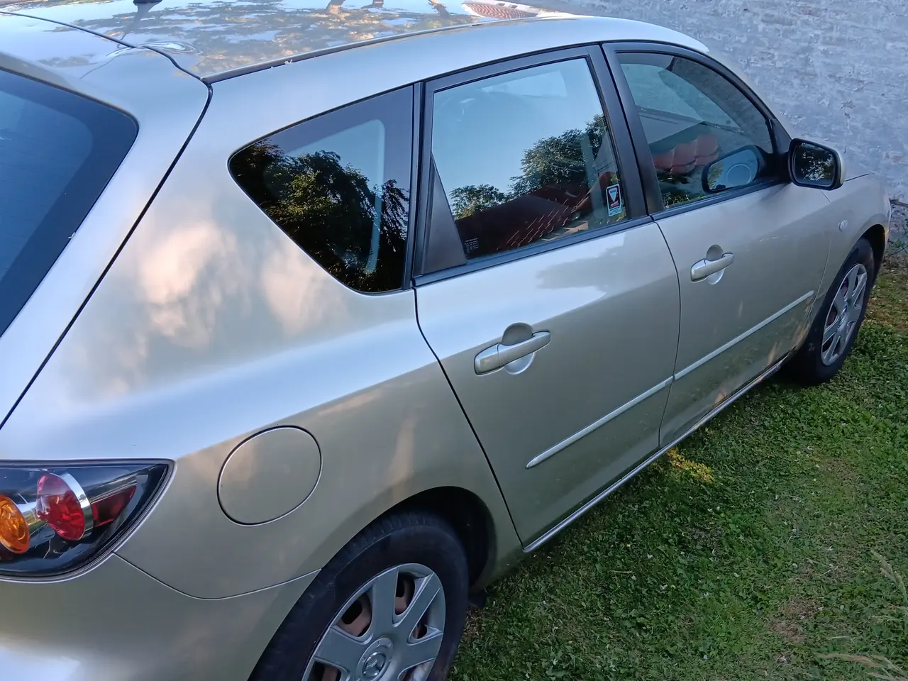 Billede 2 - Fin mazda 3 synet med plader