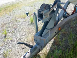 Båd med påhængsmotor