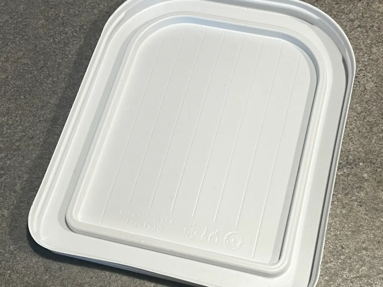 Billede 4 - Is Kantine i plast, engangs 2,5 Ltr.