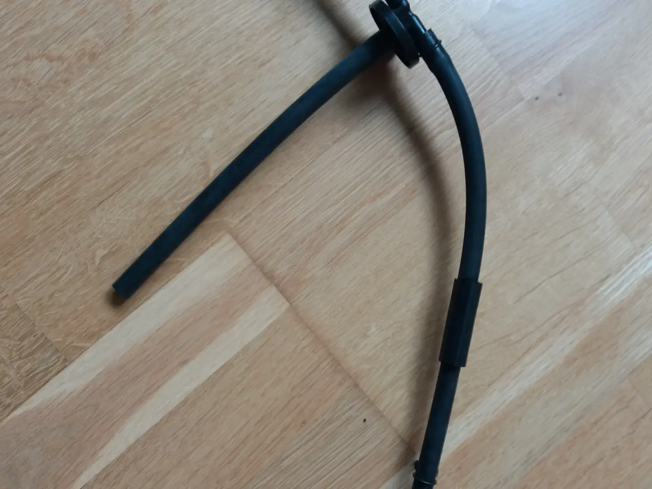 Billede 1 - Slange for expansionsbeholder Toyota Landcruiser