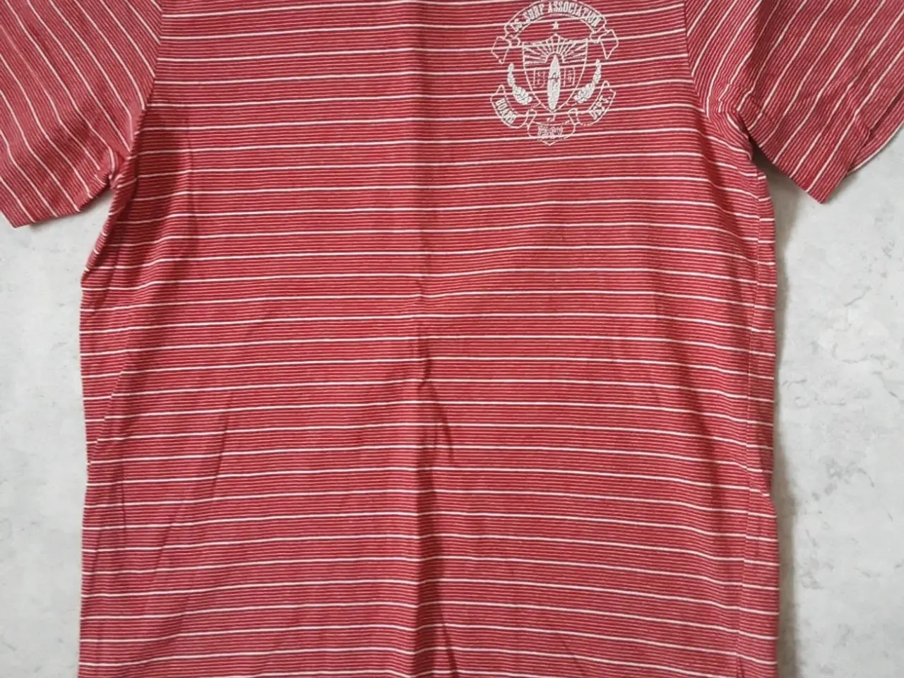 Billede 3 - Joggingtrøje og t-shirt sæt.