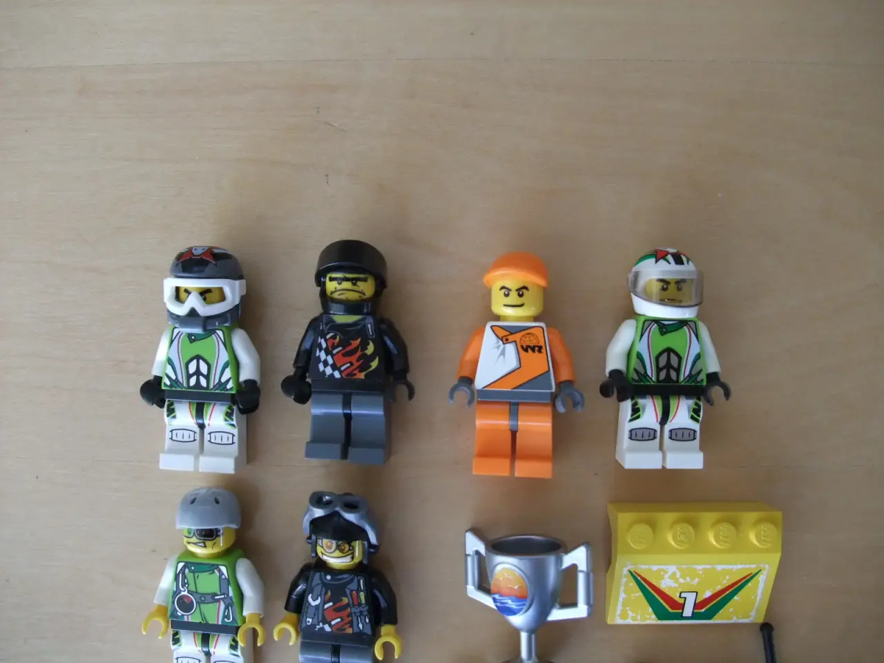 Billede 2 - Lego World Racers Figurer