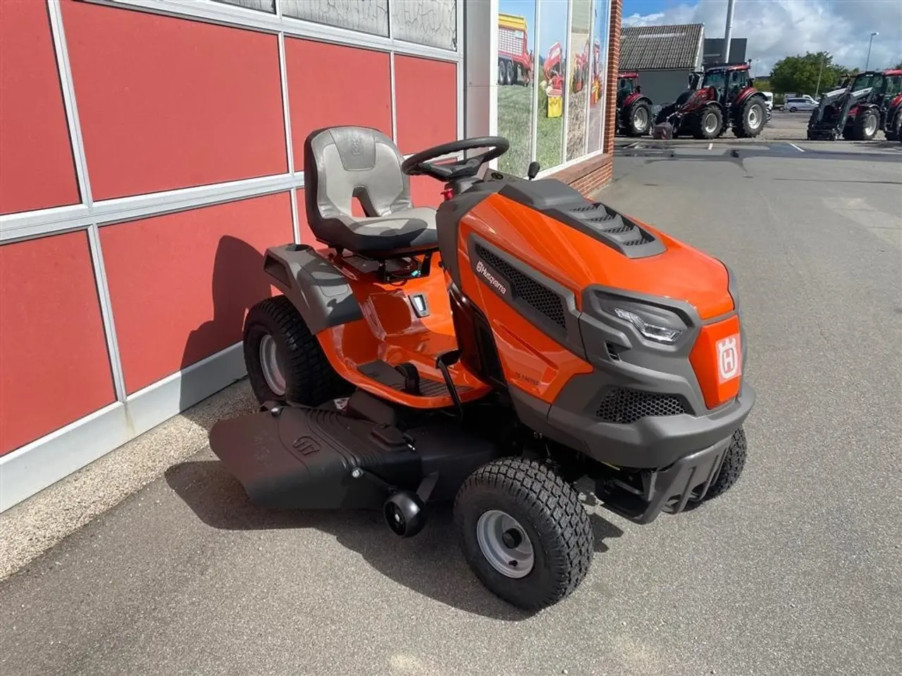 Billede 1 - Husqvarna TS 146 TXD 46" kipper