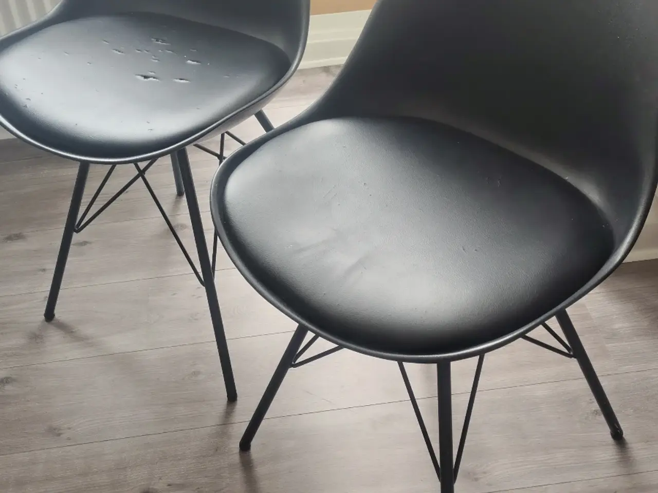 Billede 2 - Spisebord sæt med 4 stole