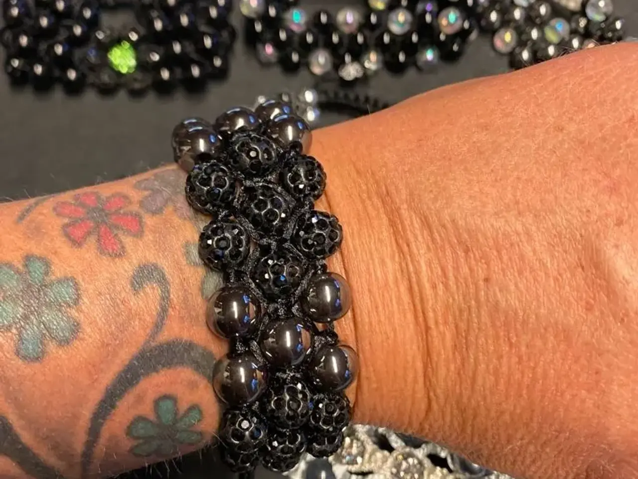 Billede 6 - Nye flotte knyttede armbånd