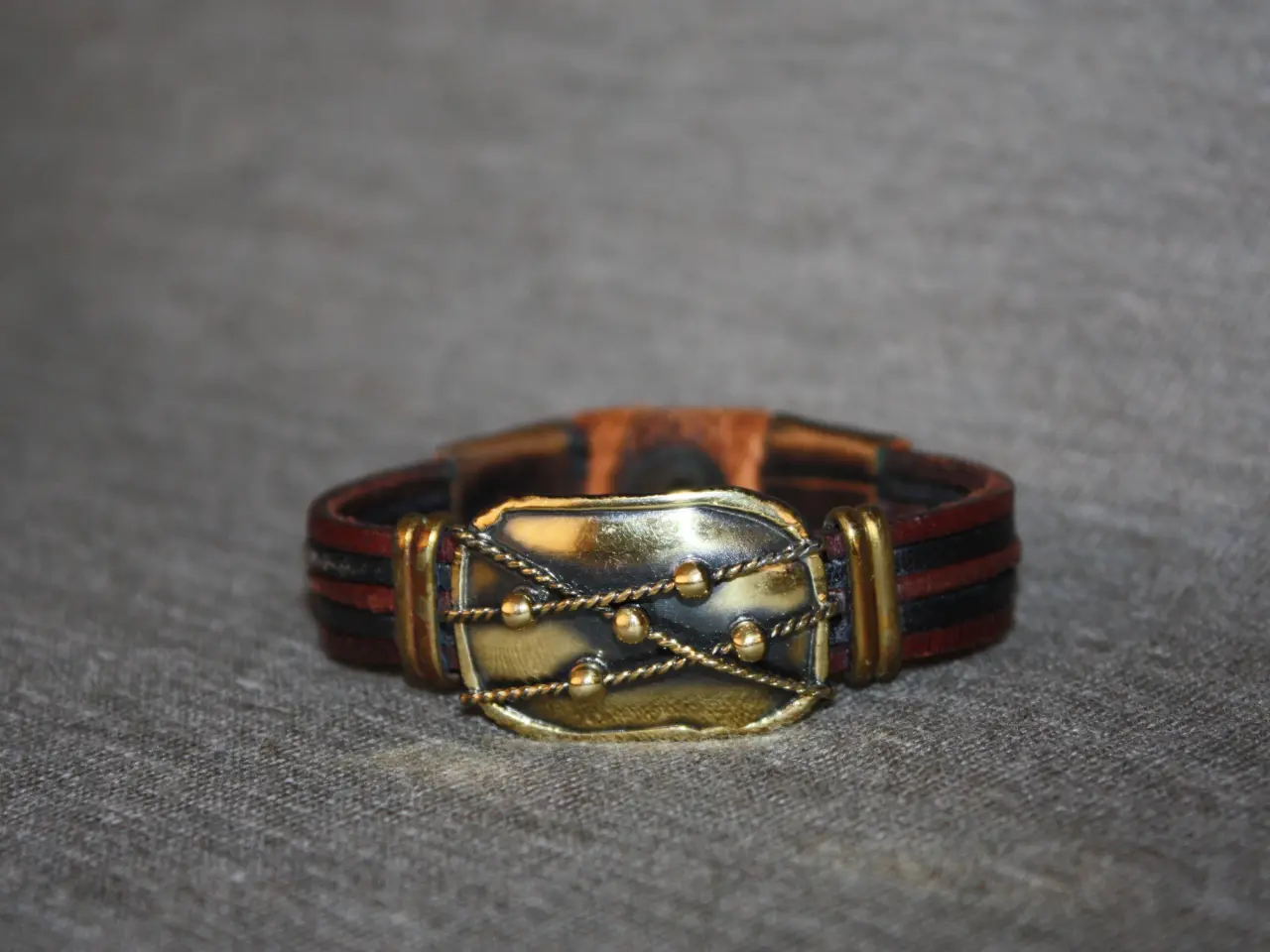 Billede 1 - Armbånd lether og metal