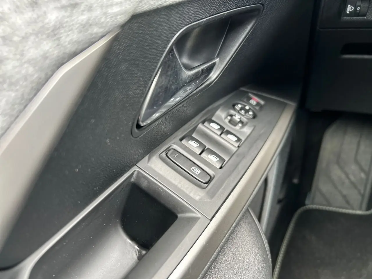 Billede 15 - Peugeot e-5008 77 Allure 7prs