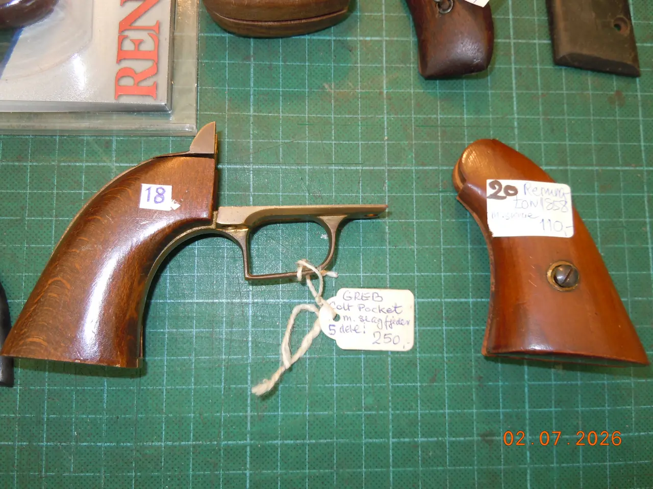 Billede 4 - Pistol-og revolverskæfter, gamle og nye.