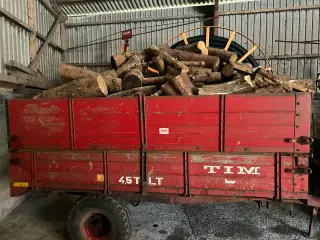 Et læs blandet brænde