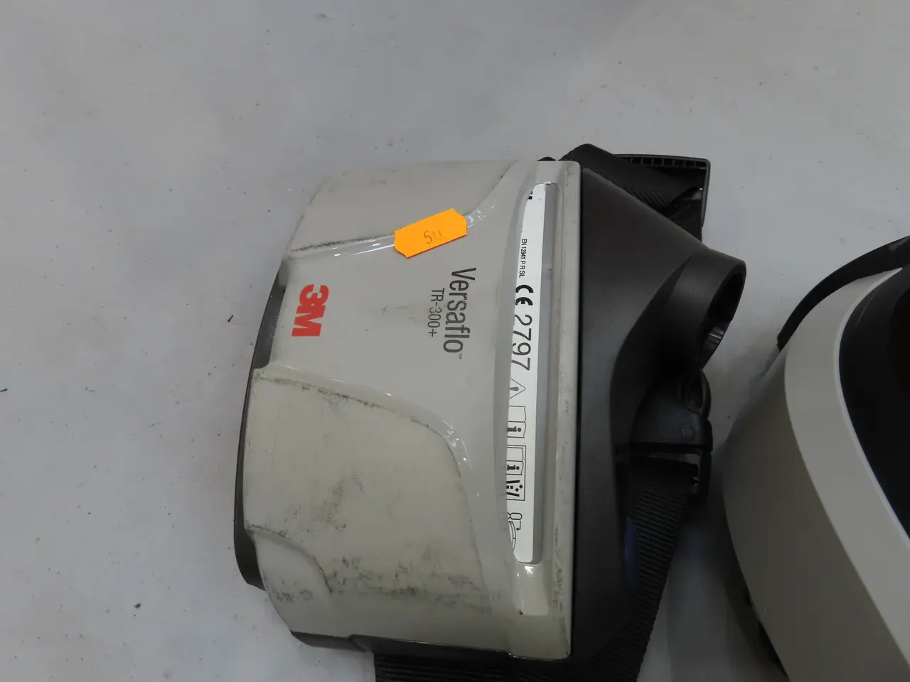 Billede 3 - Åndedrætsværn 3M Versaflo M-300 med filter 3M Versaflo samt batteri