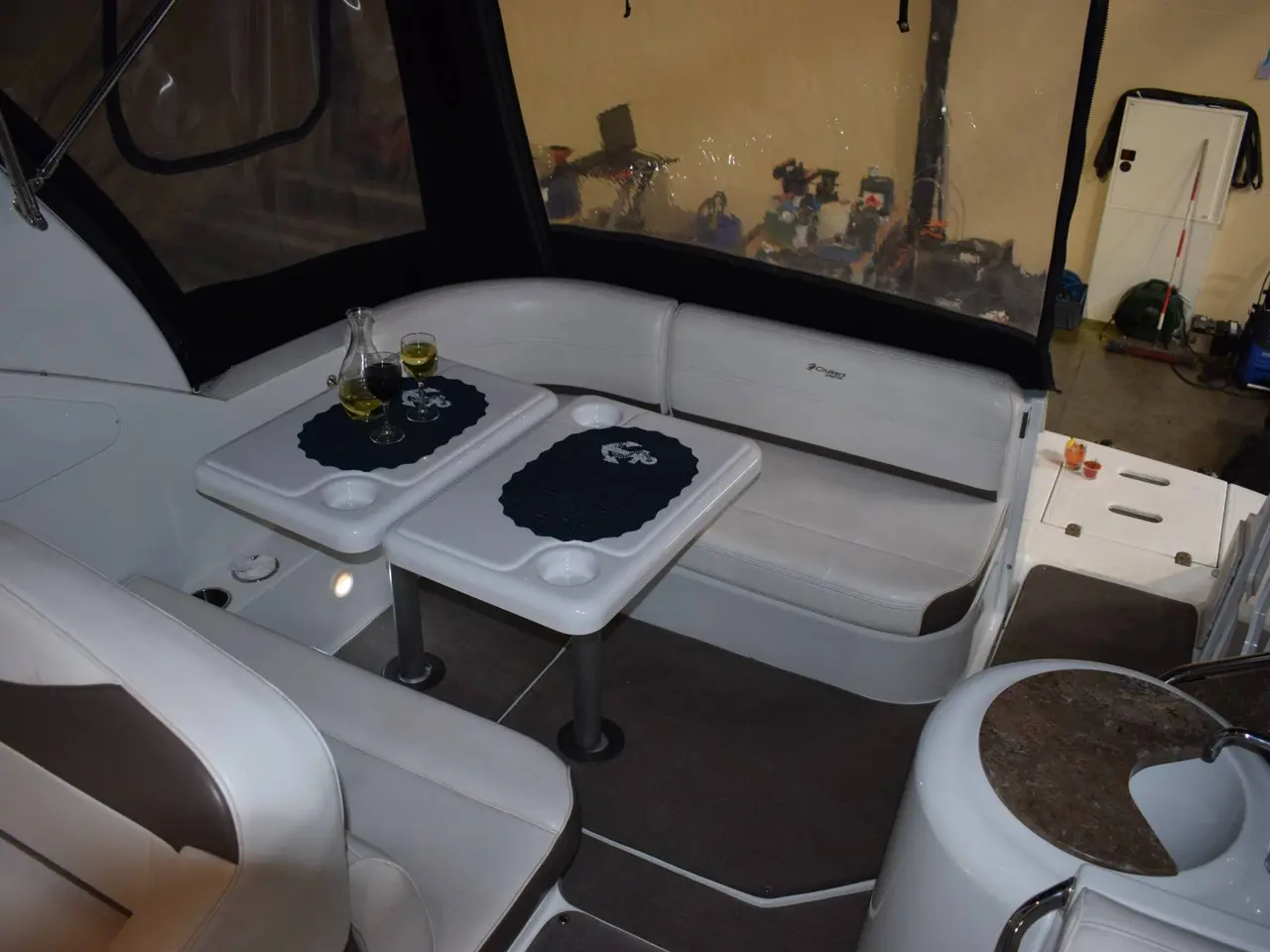 Billede 16 - Cruiser Yachts 300 Express - Twin Volvo Penta D3/Udstyr - DIESEL