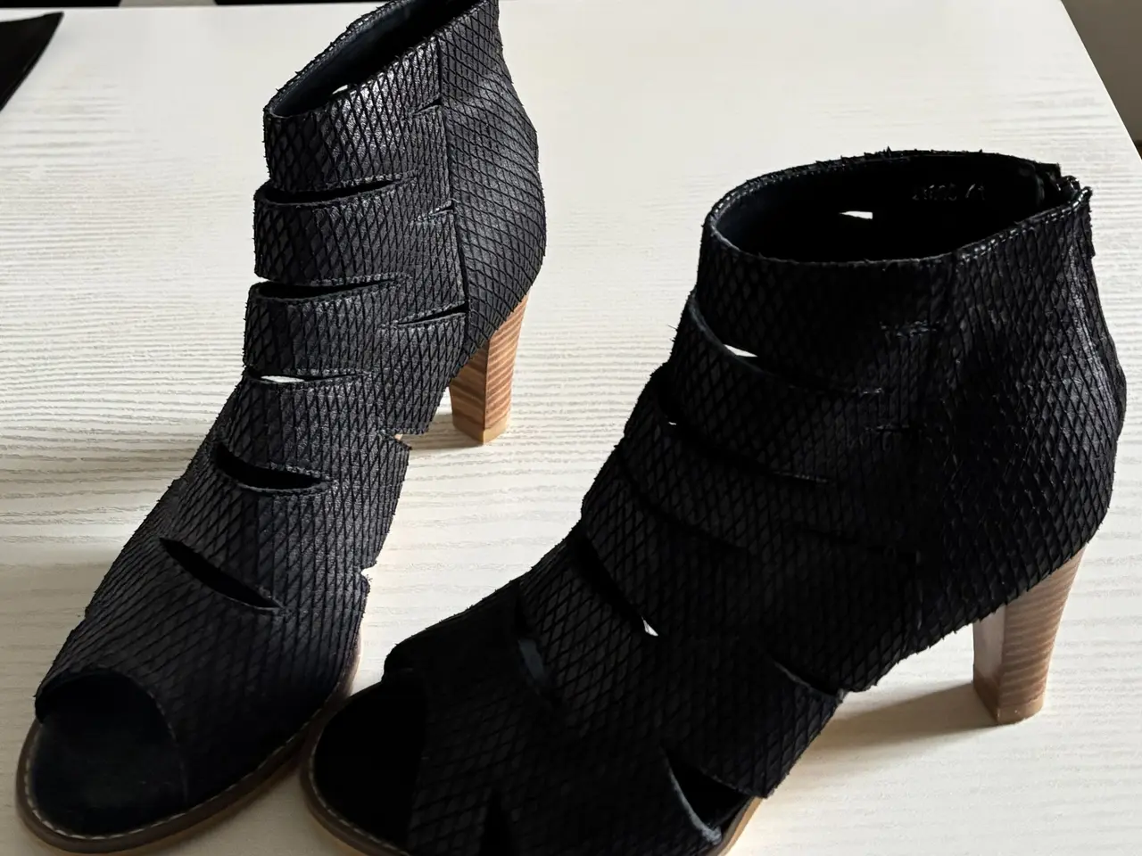 Billede 1 - Stilet sandaler/støvler Sophie Schnoor The shoe st