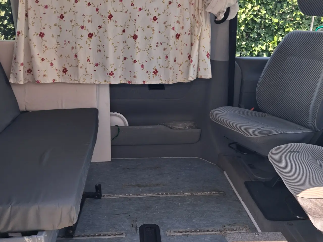 Billede 8 - Campervan med lavt km-tal