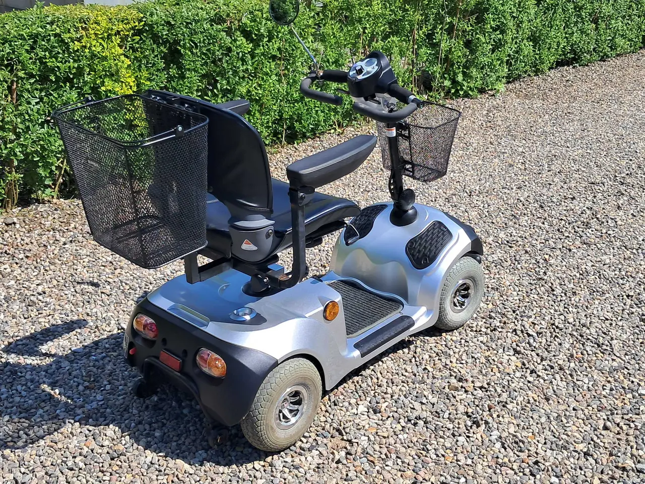 Billede 6 - 4-hjulet elscooter med nye batterier