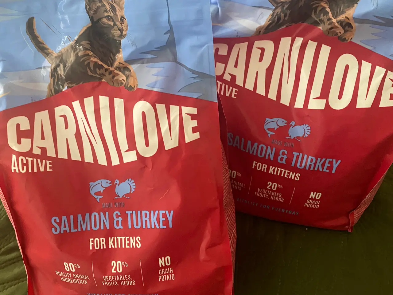 Billede 2 - Sælger Carnilove katte tørfoder.