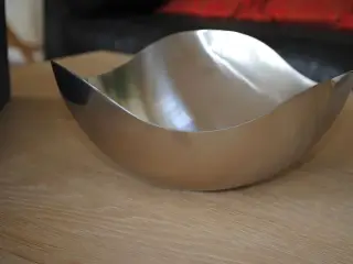 Georg Jensen Skål, børetet stål