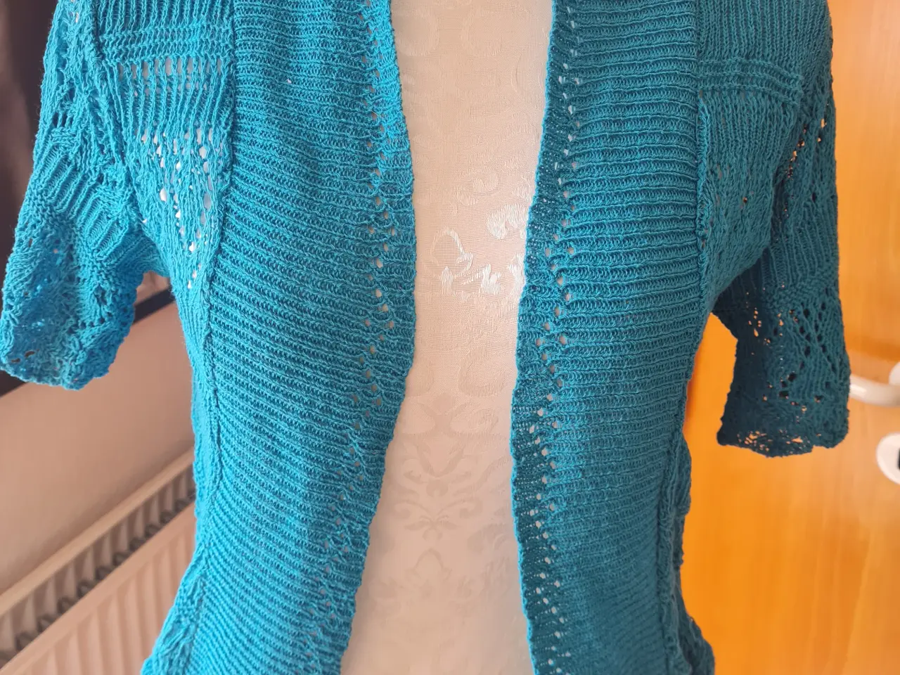 Billede 1 - Bina Let cardigan ca str 42-46
