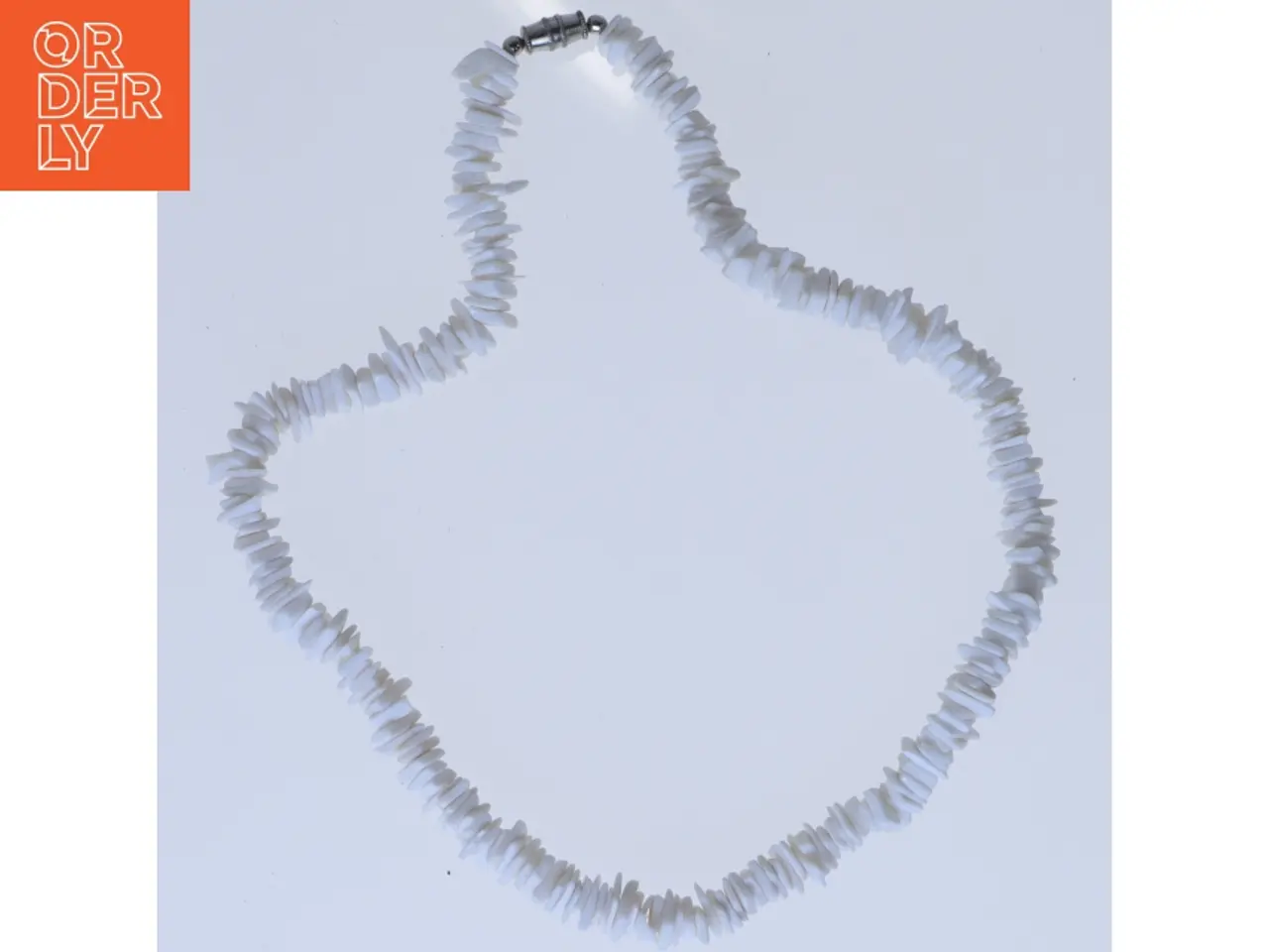 Billede 1 - Hvid perlehalskæde (str. 40 cm)