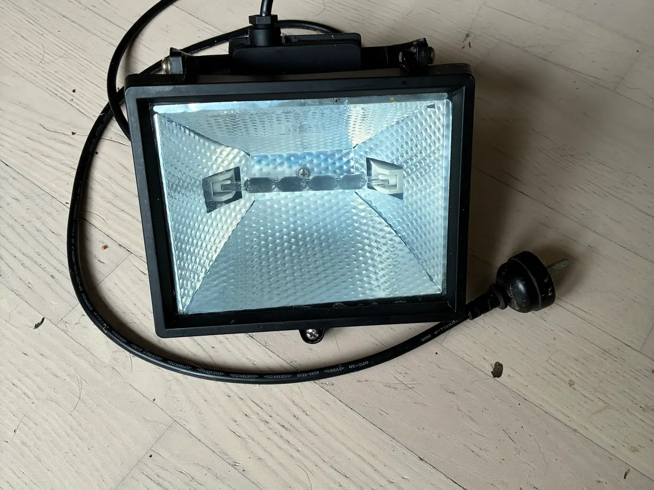 Billede 4 - Halogen arbejdslampe / projektør (uden pære)
