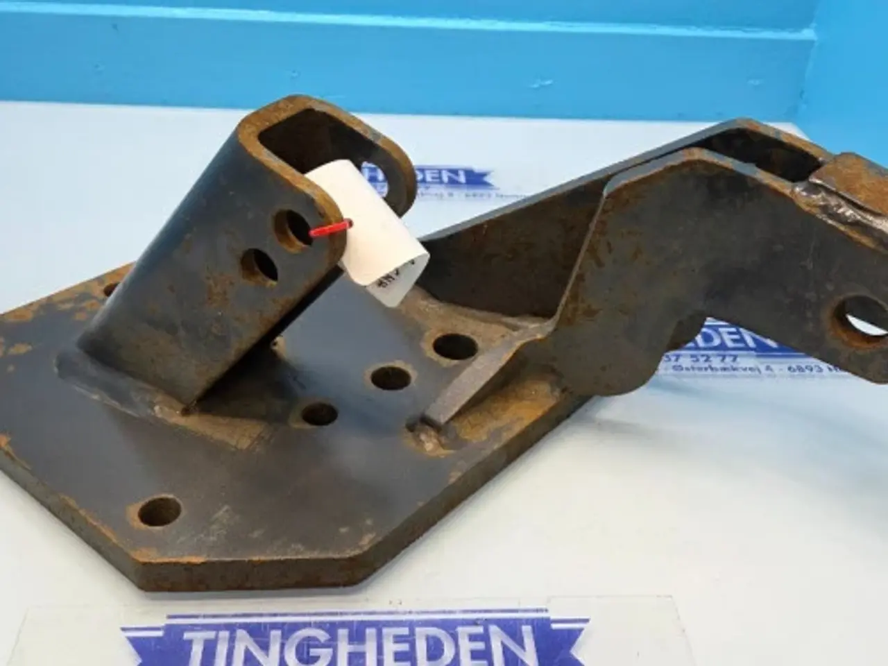 Billede 2 - New Holland TS110 Beslag R. 82007382