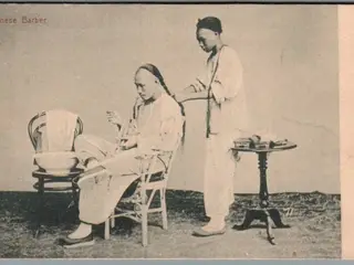Chinese Barber - Kina - Postkort - Ubrugt - Har været klæbet op !