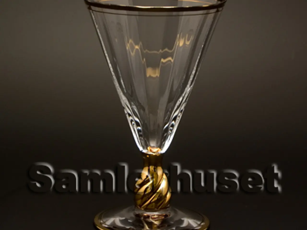 Billede 1 - Ida m. guldkant Portvinsglas. H:100 mm.