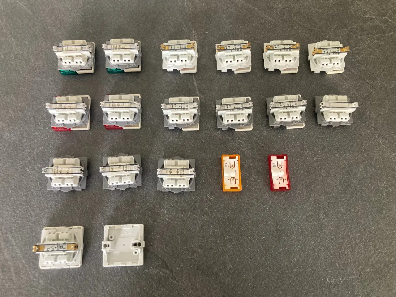 Billede 3 - Afbryder, 1-Pol med lampe + diverse
