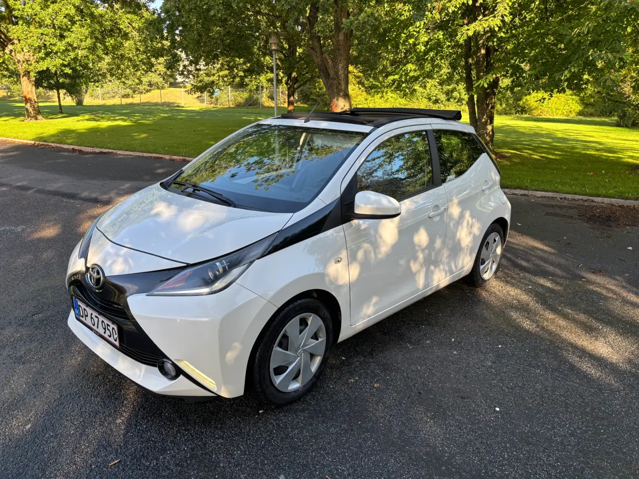 Billede 1 - Toyoyy Aygo sky med soltag