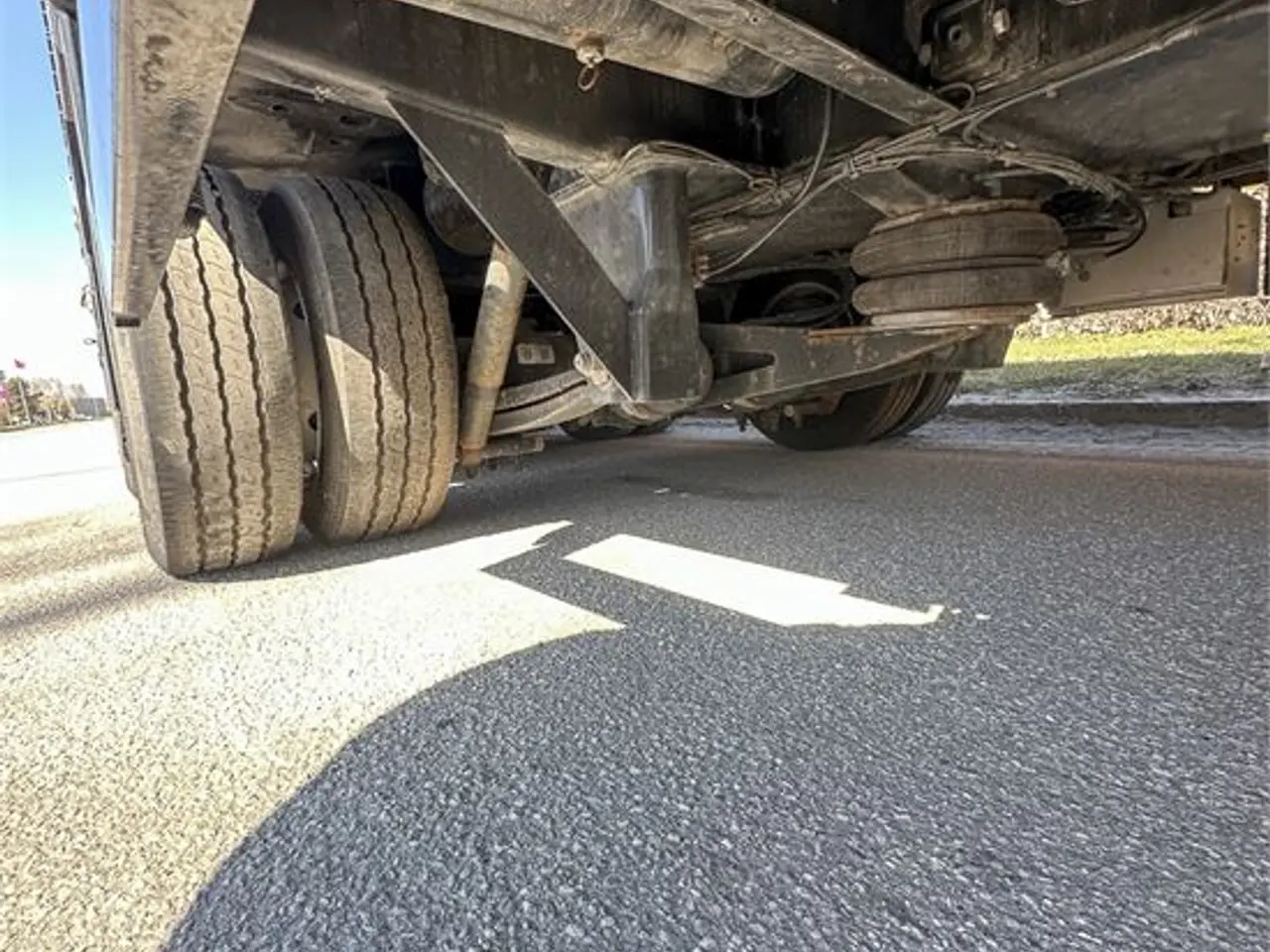 Billede 39 - Broshuis 4 ABSD - Only 2000 km - Truck+flat bed+container trailer w/crane