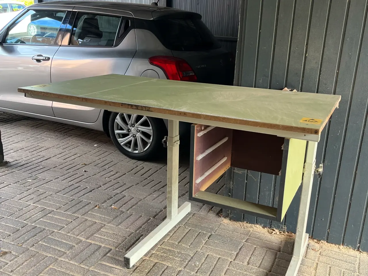 Billede 1 - Arbejdsbord