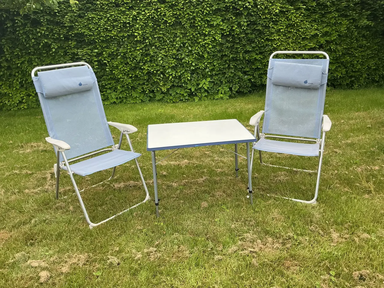 Billede 1 - 2 campingstole og 1 campingbord