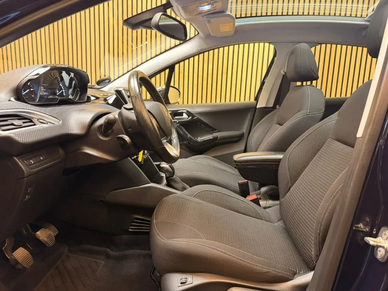 Billede 4 - Peugeot 208 1,2 PureTech 82 Allure Sky