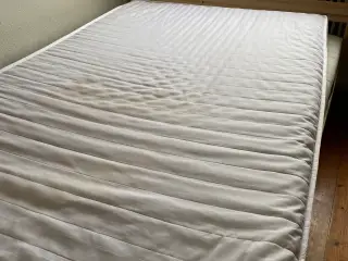 Skummadras 120 cm