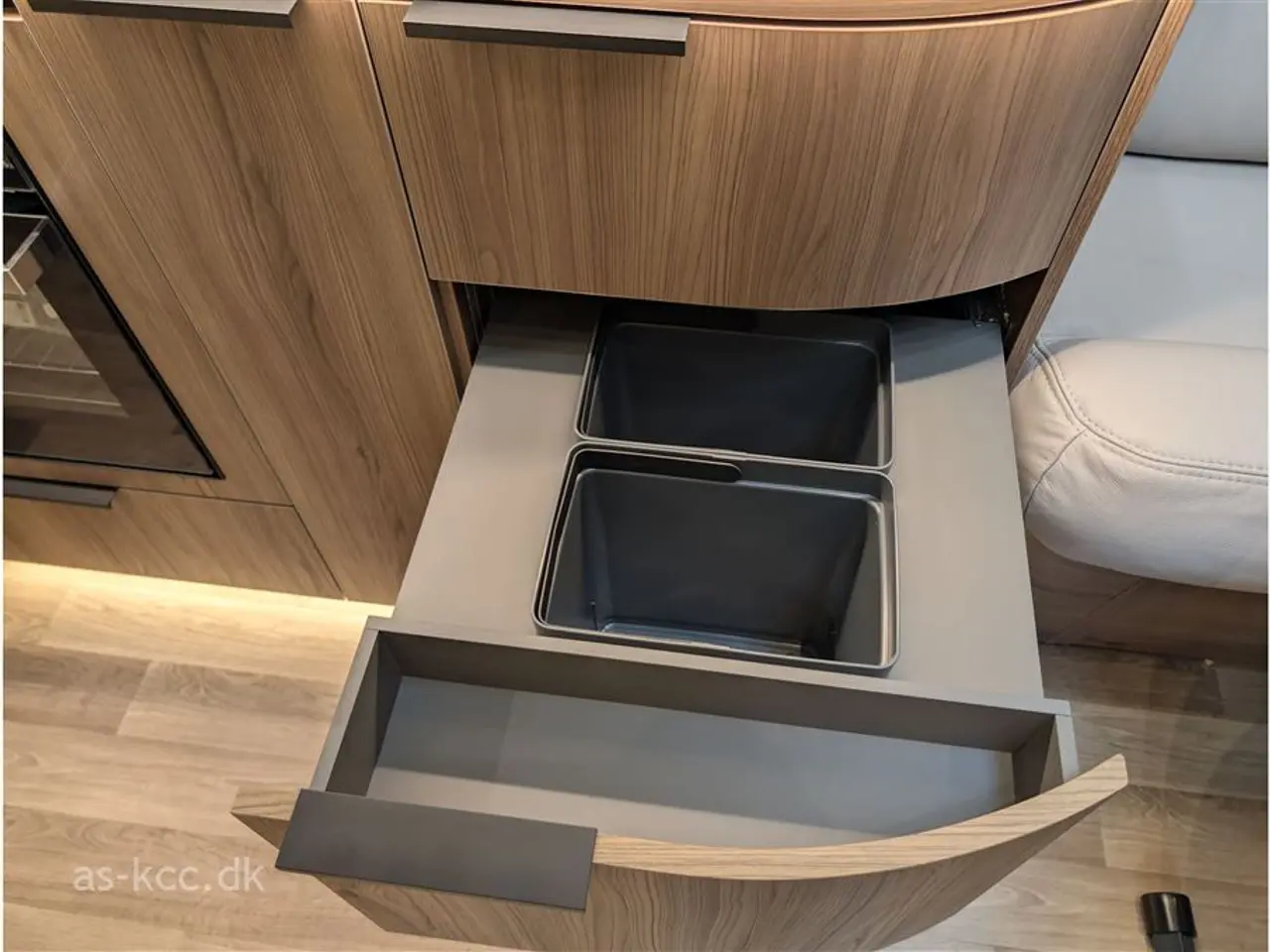 Billede 19 - 2027 - Kabe Royal 600 E TDL KS